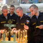 В главном храме ВМФ России совершена панихида по подводникам, погибшим в Баренцевом море